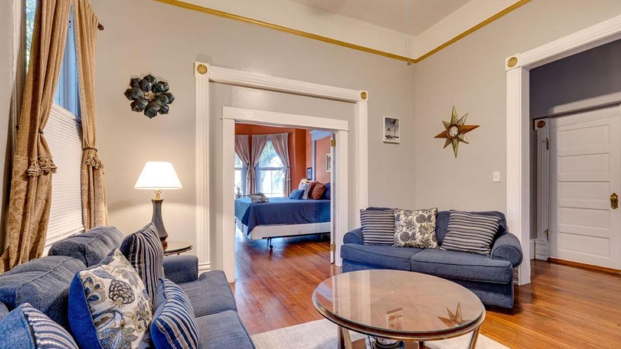 Elegant 2 Bed Directly On Forsyth Park Apartment Savannah Exterior photo