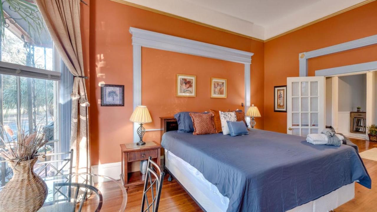 Elegant 2 Bed Directly On Forsyth Park Apartment Savannah Exterior photo